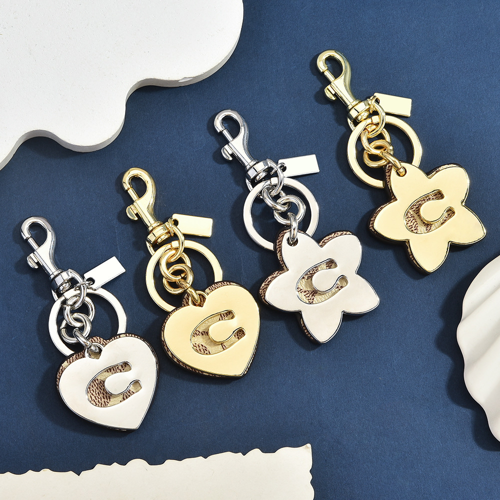 Monogram Keychain Leather - 이니셜 C 모노그램 가방 참 키체인