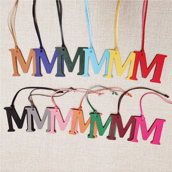 도매 럭셔리 정품 천연 가죽 초기 자본 영어 편지 키  - Monogram Keychain Leather 리뷰 및 가격